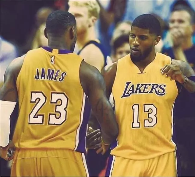 齐整阵容 齐整阵容